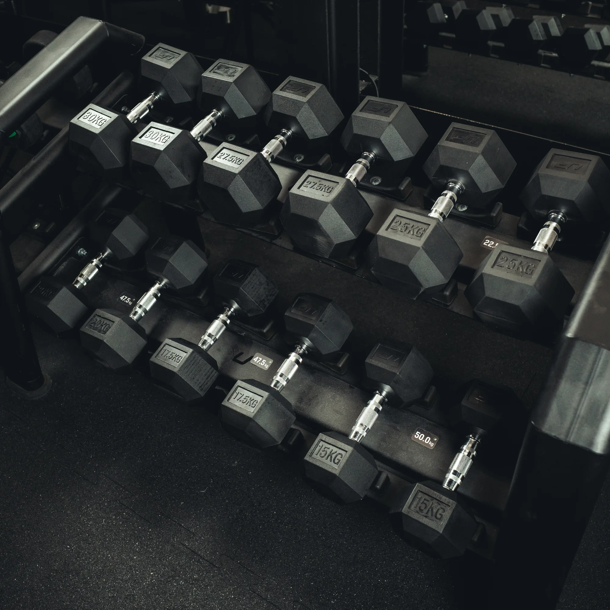 Hantla żeliwna gumowana HEX 30 kg - UpForm - obrazek 4